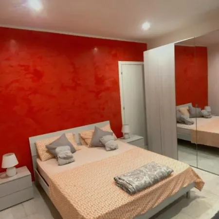 La Casa Del Giglio 招待所 阿尔本加