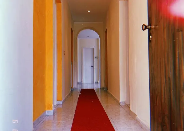 La Casa Del Giglio Гостевой дом Альбенга