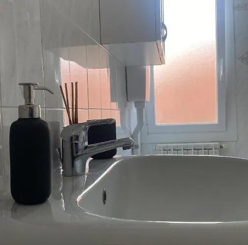 La Casa Del Giglio Альбенга